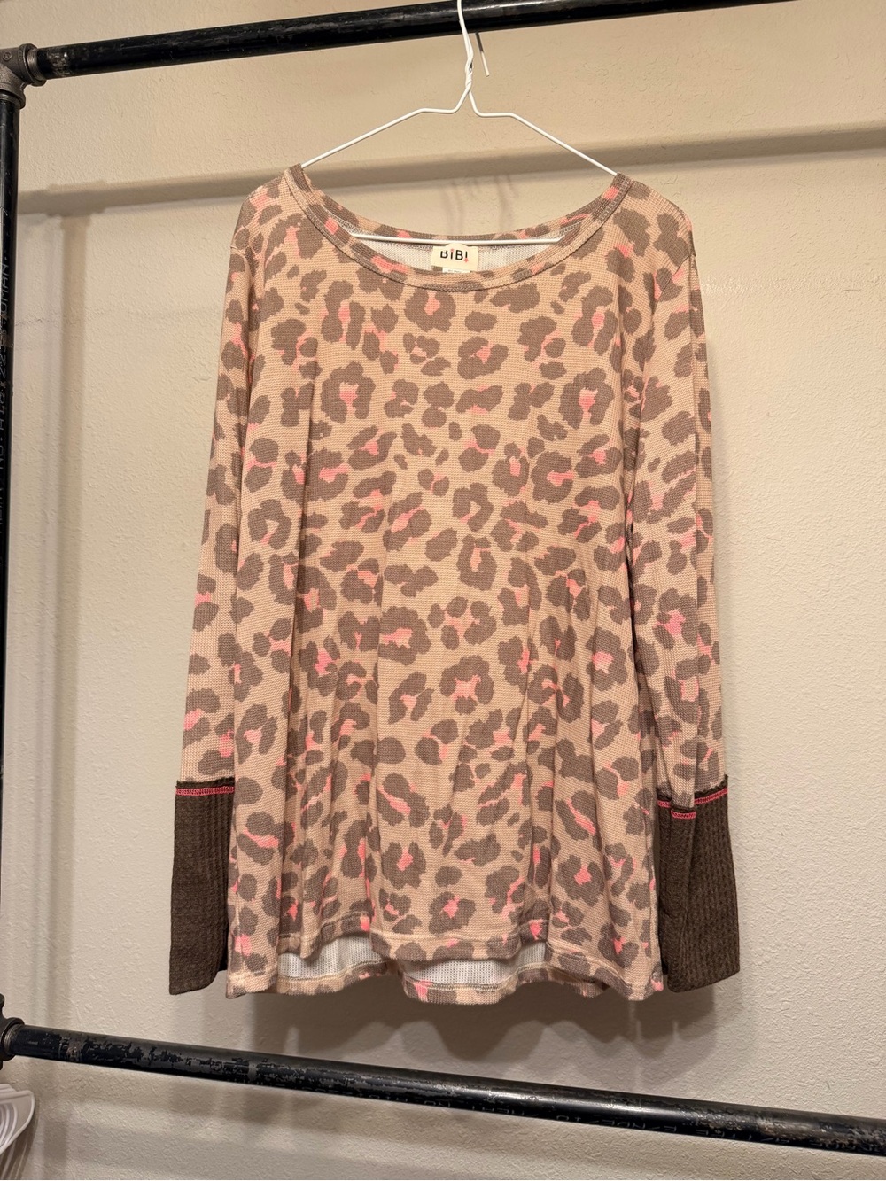 Girls' Beige & Pink Leopard Print Long Sleeve